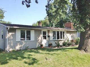 131 Oak Dr, Dekalb, IL 60115