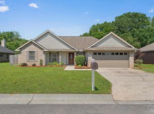 5473 Tucker Cir, Pace, FL 32571