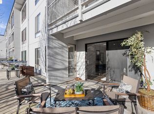 8 Commodore Dr #C261, Emeryville, CA 94608