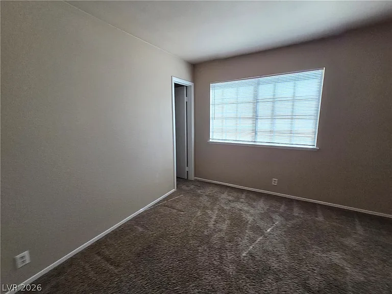 1745 Mount Hood St — Photo 46