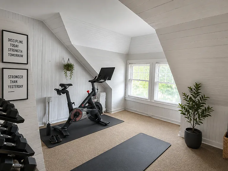 27 Forest Ave #2 — Photo 10
