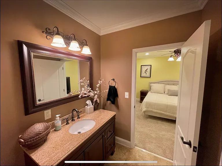 210 Brooks Dr — Photo 35