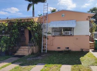 Evergreen Lawns, Miami, FL 33142