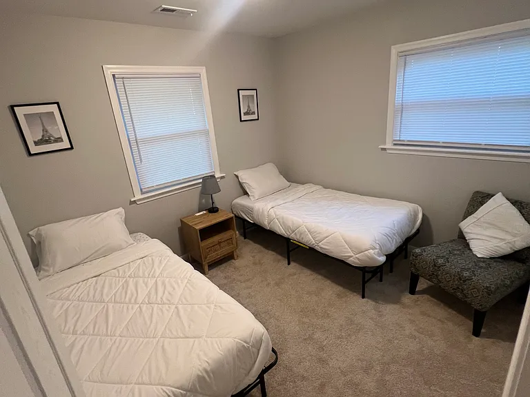 2nd bedroom