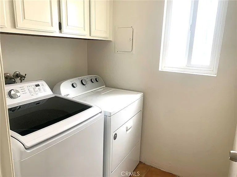 425 S Catalina Ave #4 — Photo 27
