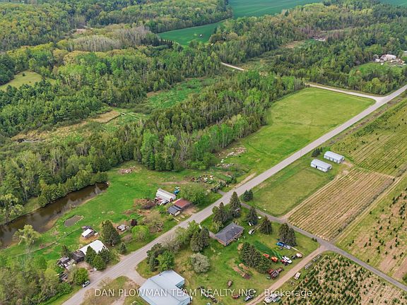 2nd image of 321 Sandy Flats Rd