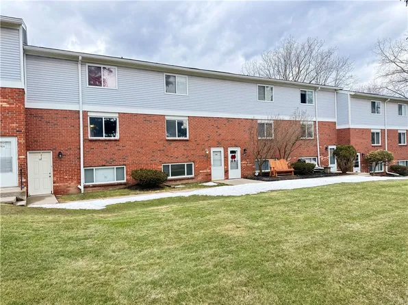 275/136 Owens Rd #136, Brockport, NY 14420