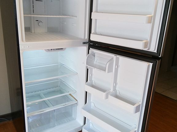5th image of 3431 Penn Ave N #2