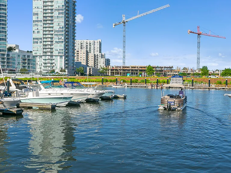 Harbor Landing — Photo 34