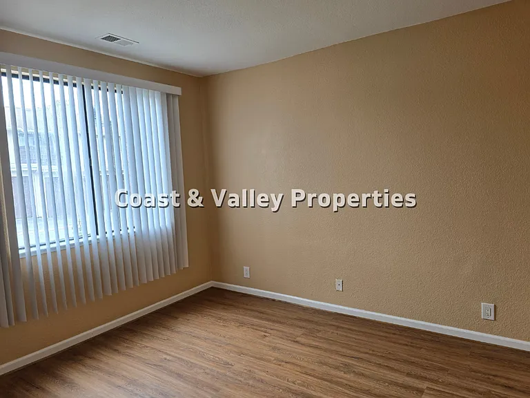 427 W Laurel Dr #I — Photo 5
