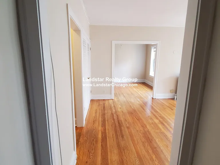 908 Reba Pl #2S — Photo 2