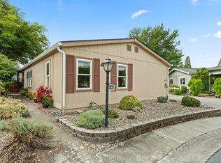 555 Freeman Rd UNIT 136, Central Point, OR 97502
