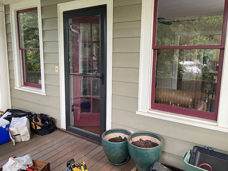 1st image of 536 Boulevard SE #2