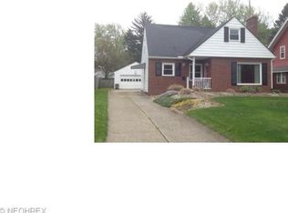 1267 N Howard St, Akron, OH 44310