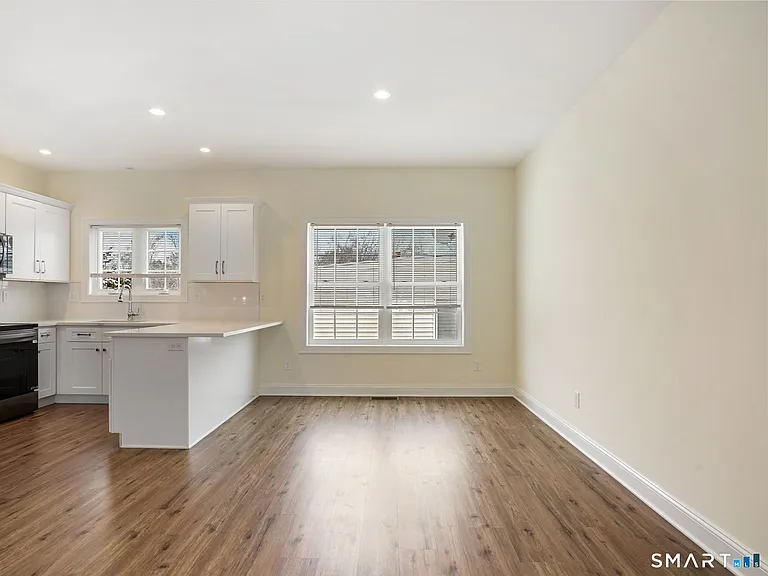 2 Beacon Sq #5 — Photo 10