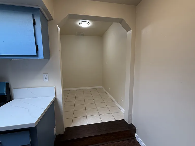 1146 S Ditmar St — Photo 5