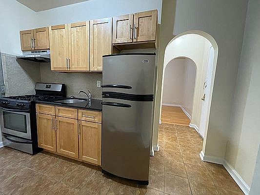 1st image of 192 Bradhurst Ave #5