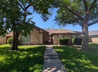 415 Liberty Pl, Grand Prairie, TX 75052