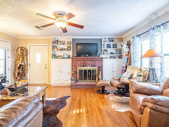 5th image of 1516 W Harris Ave