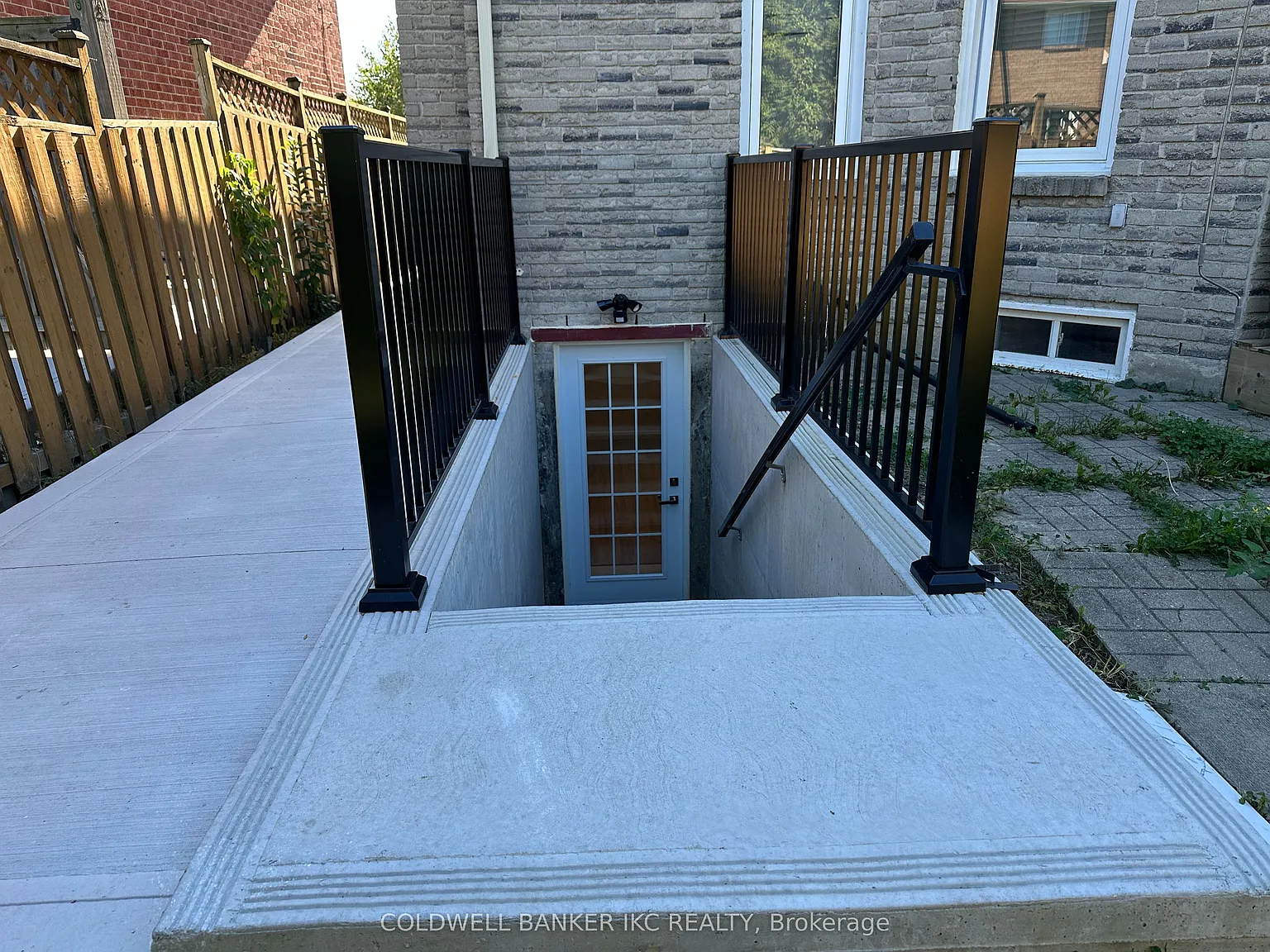 2 bed, $1,799 — Photo 3