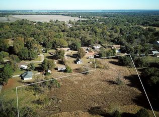 W Scruggs St, Trinidad, TX 75163