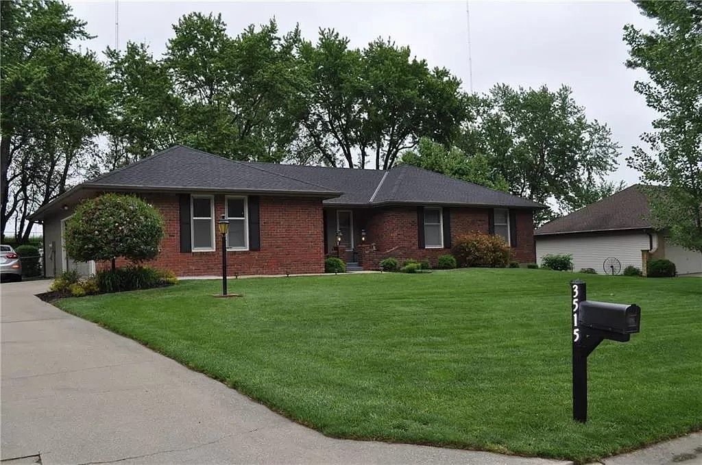 3515 Emerald Ln - Property Image