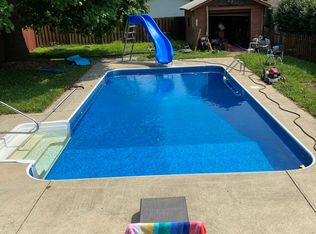 307 E 2nd St, Silver Grove, KY 41085