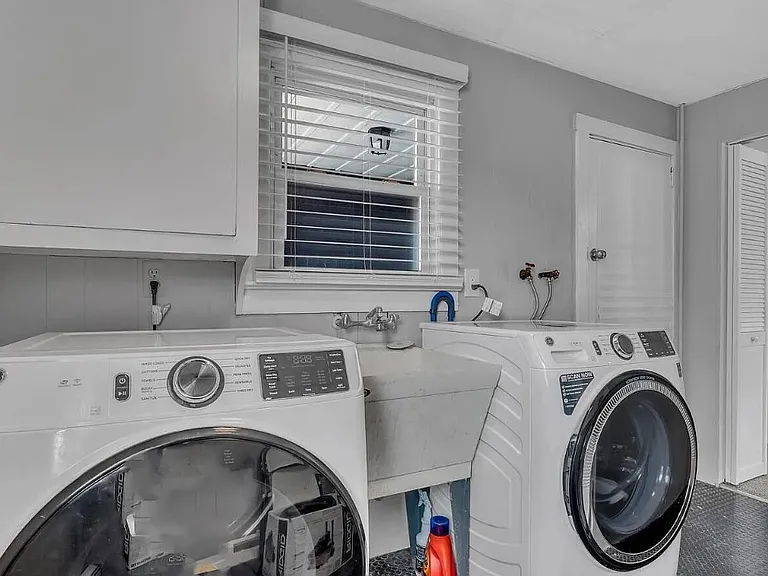 58 Farragut Ave #A — Photo 23