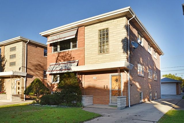 1st image of 7963 S Komensky Ave