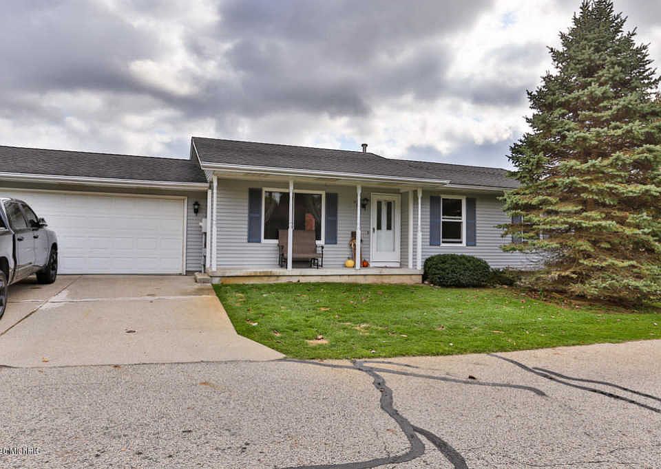 1st image of 274 York View Pl NW