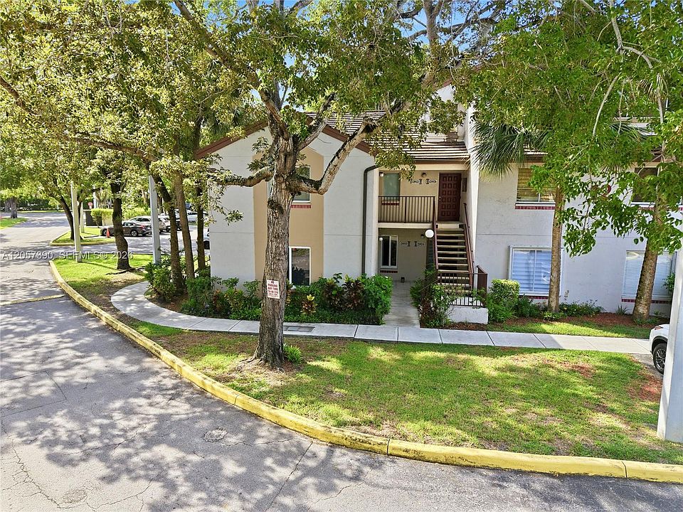 1st image of 13920 SW 93rd Ln #13920