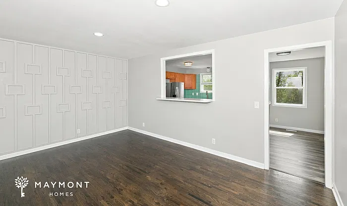 3 bed, 1.5 bath, 1200 sqft, $1,649 — Photo 3