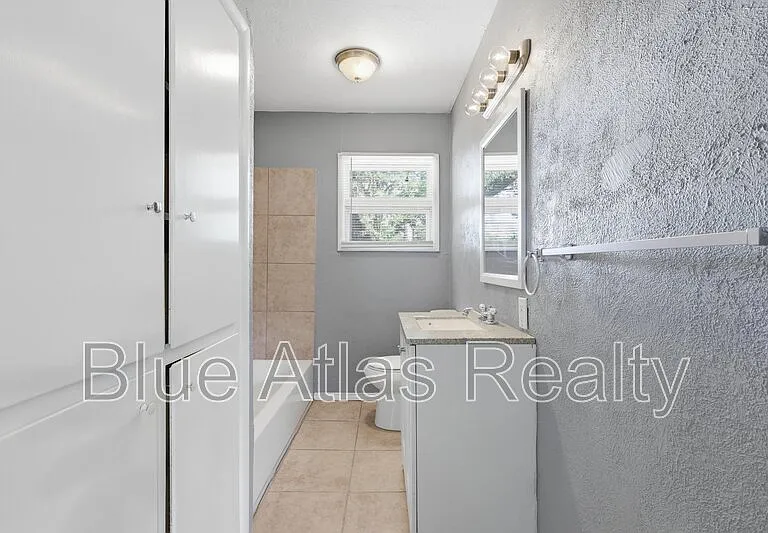 6901 Greenlee St — Photo 14