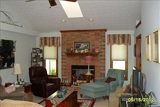 3rd image of 1213 Stonyridge Ave