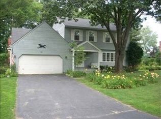 42 Piping Rock Cir, Saratoga Springs, NY 12866