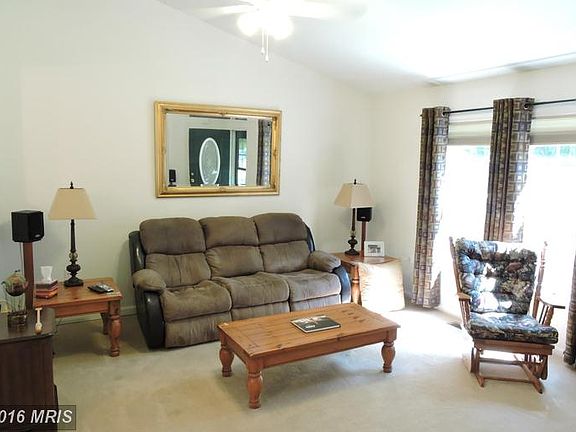 5th image of 379 Fawn Dr