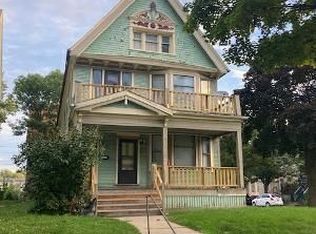 3304 W McKinley Blvd, Milwaukee, WI 53208