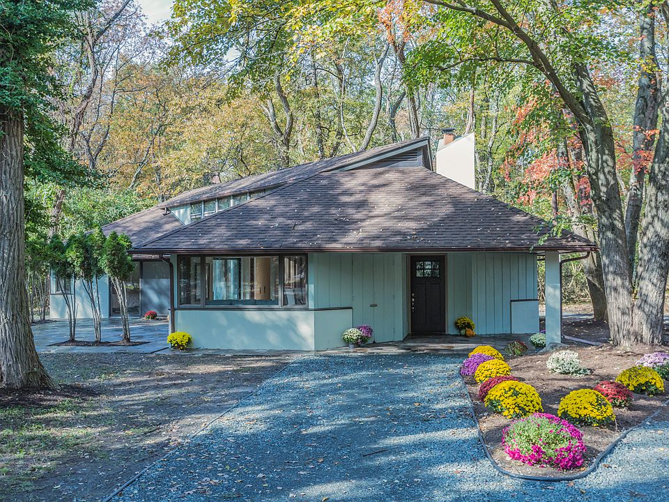 Secluded Front Entry