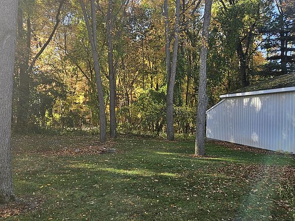4th image of 1965 Magnolia Dr
