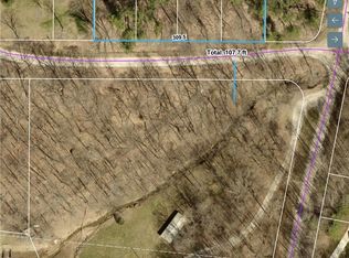 1524-1527 E Buckhorn Dr, Millersburg, OH 44654