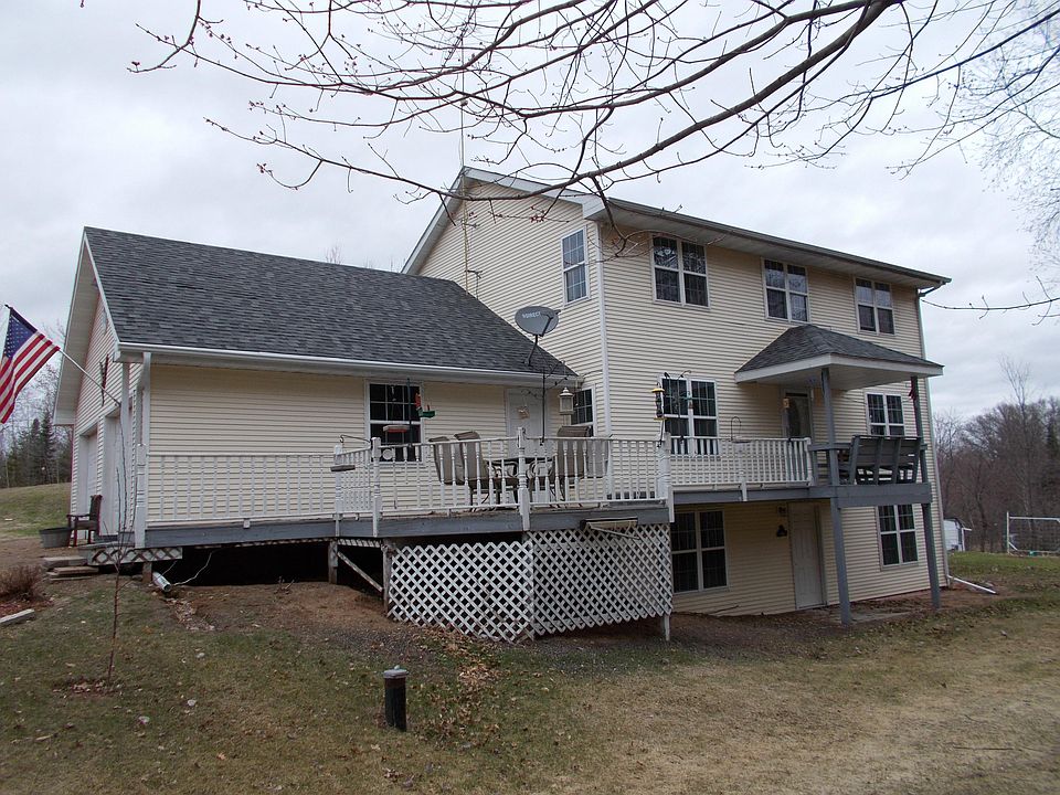1st image of W14180 Oakwood Hills Dr