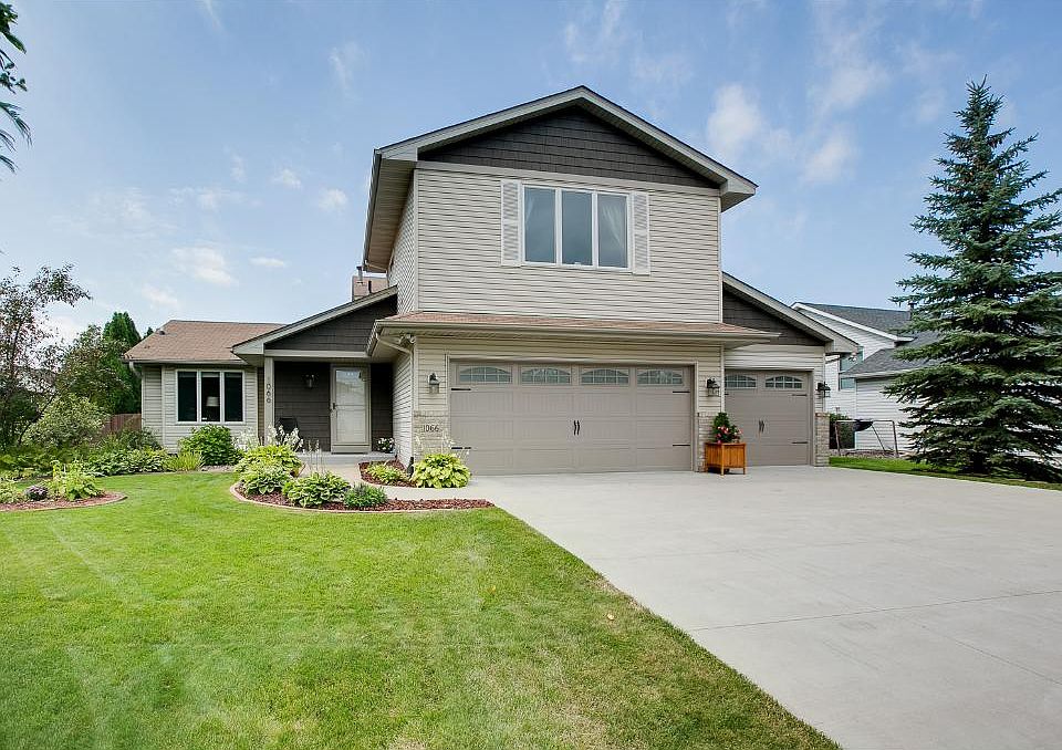 1st image of 1066 Heather Dr