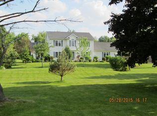 W3531 McDonald Rd, Lake Geneva, WI 53147