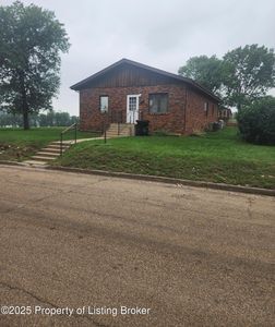 407 8th St S, Hettinger, ND, 58639