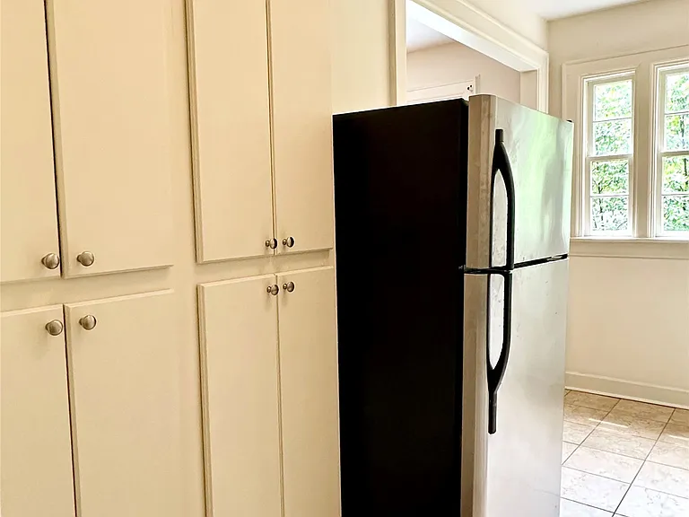 133 Felder Ave #2W — Photo 9