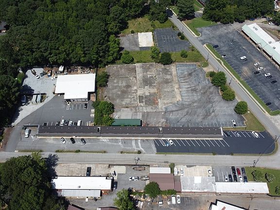 5th image of 4365 Cowan Rd