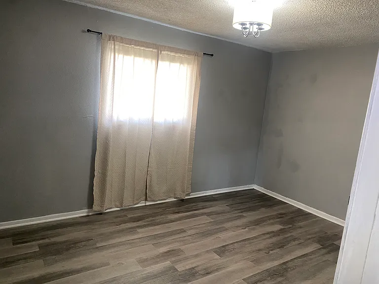309 E Deer Creek Dr — Photo 3