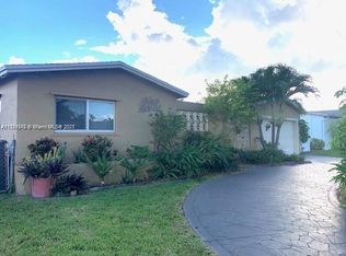 9240 SW 56th St, Cooper City, FL 33328