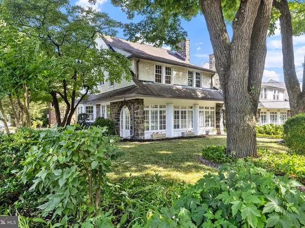 61 Station Rd, Haverford, PA 19041