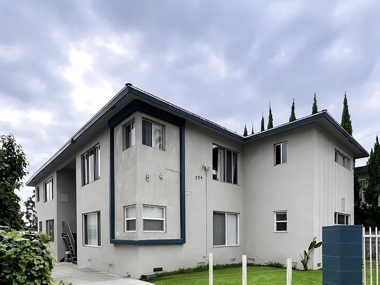 524 E Hazel St #5 — Photo 1